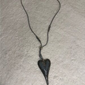 Chic Heart Pendant Necklace in Silver and Gray